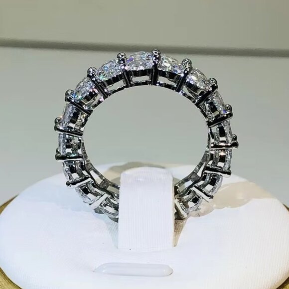 🆕 Incredible 9.00 Ctw Oval Cut Diamond Anniversary / Fashion Band 18K 🆕 - Picture 7 of 8